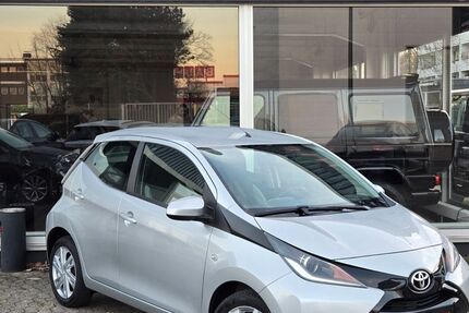 Toyota Aygo (X) 140.128 km 6.900 &euro; Krefeld 47803