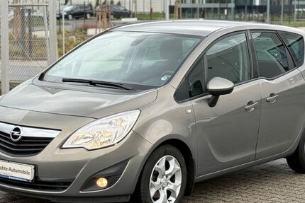 Opel Meriva 40.000 km 5.999 &euro; Bottrop 46238
