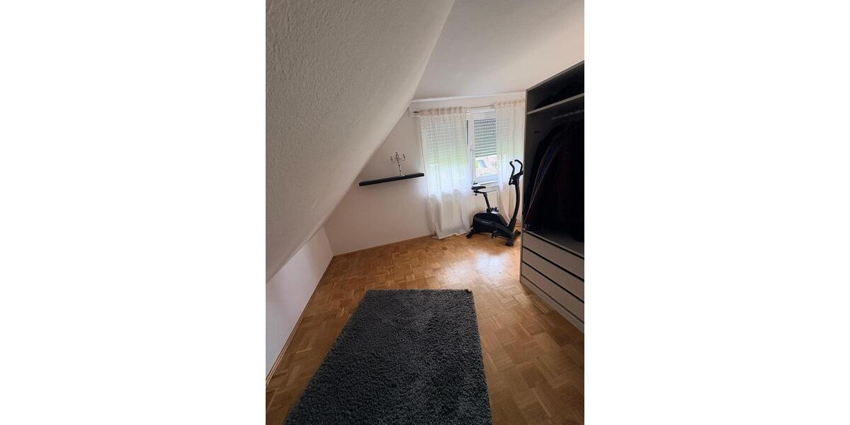 Reihenhaus Duisburg Rheinhausen - 7 Zimmer, 135 m&sup2;, 449.000&euro; | Angebot:27054483
