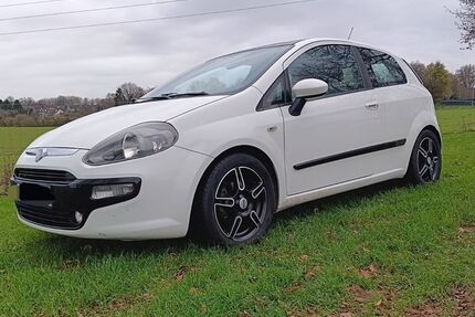 Fiat Punto 126.000 km 3.250 € Oberhausen 46045