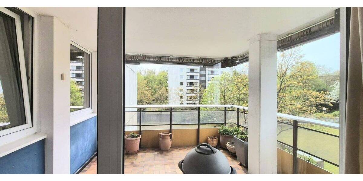 Etagenwohnung Essen Stadtwald - 2 Zimmer, 70 m&sup2;, 215.000&euro; | Angebot:26128173