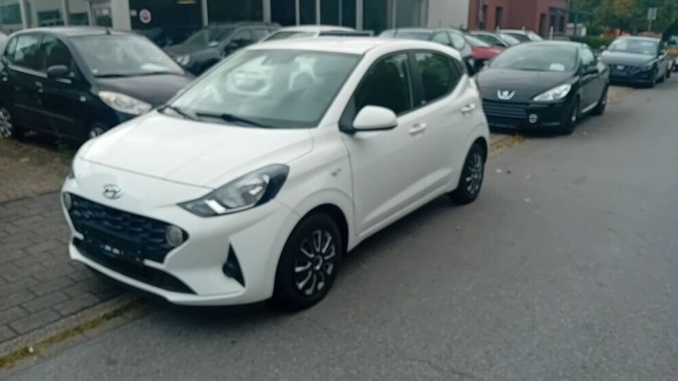 i10