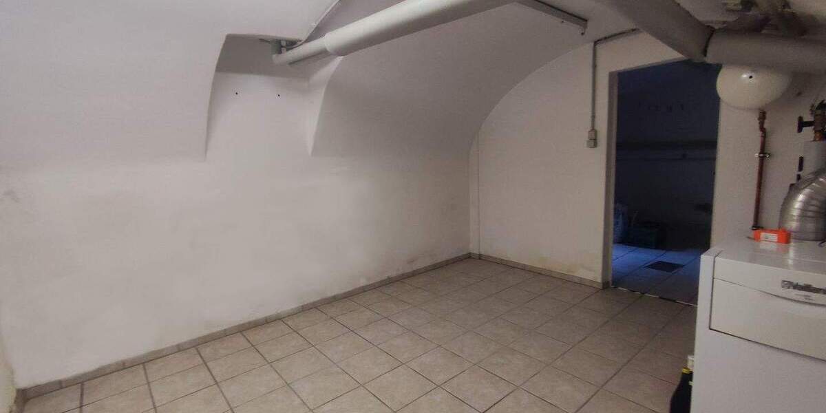 Reihenmittelhaus Düsseldorf Heerdt - 1 Zimmer, 285 m&sup2;, 695.000&euro; | Angebot:25683583