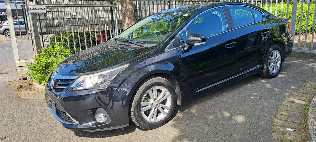Toyota Avensis 112.335 km 7.990 &euro; Essen OT Westviertel 45127