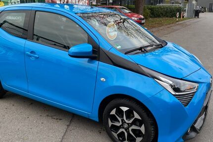 Toyota Aygo (X) 49.757 km 9.950 &euro; essen 45239