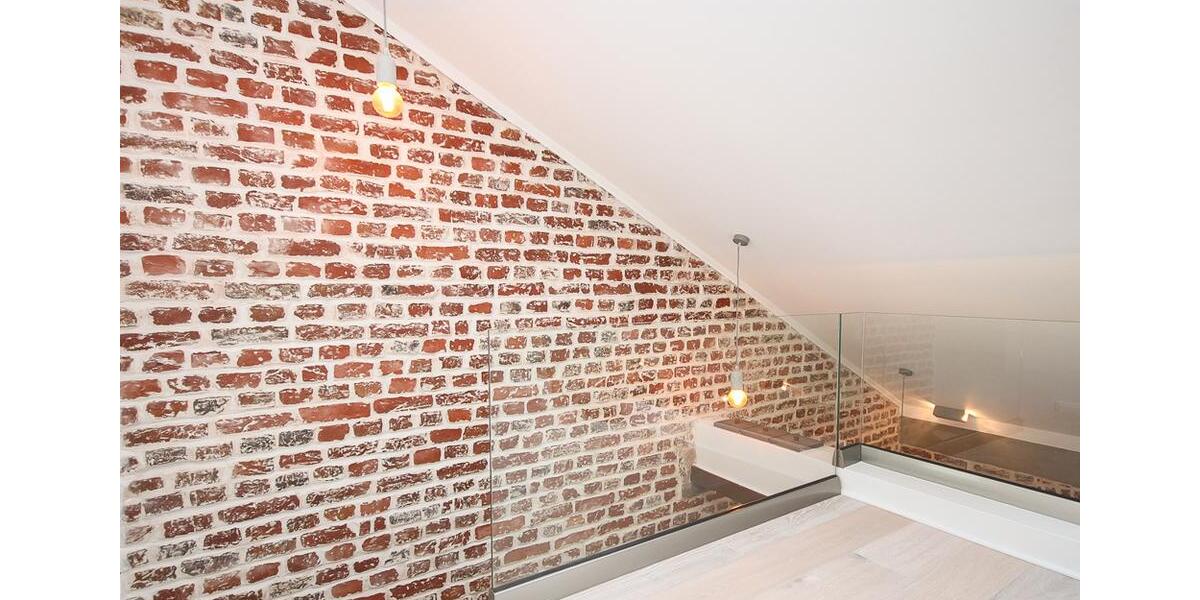 Dachgeschoßwohnung Düsseldorf Stadtbezirk 2 - 2 Zimmer, 89 m&sup2;, 1.600&euro; | Angebot:24889835