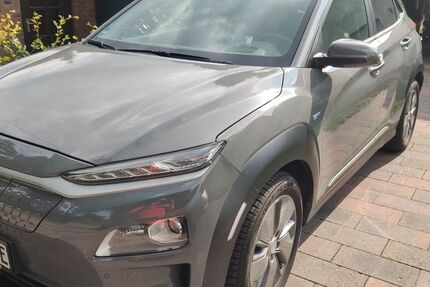 Hyundai KONA Elektro 69.000 km 19.200 € Alpen 46519