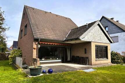 Haus Meerbusch Kierst - 6 Zimmer, 143 m&sup2;, 710.000&euro; | Angebot:25247438