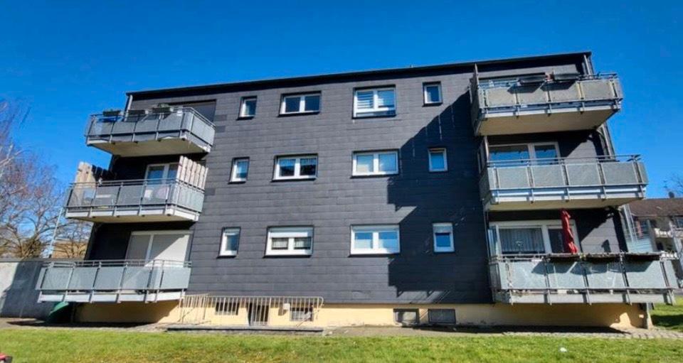Schöne, helle Wohnung, 74 qm Wohnung, 2. Etage mit Balkon 3 zimmer