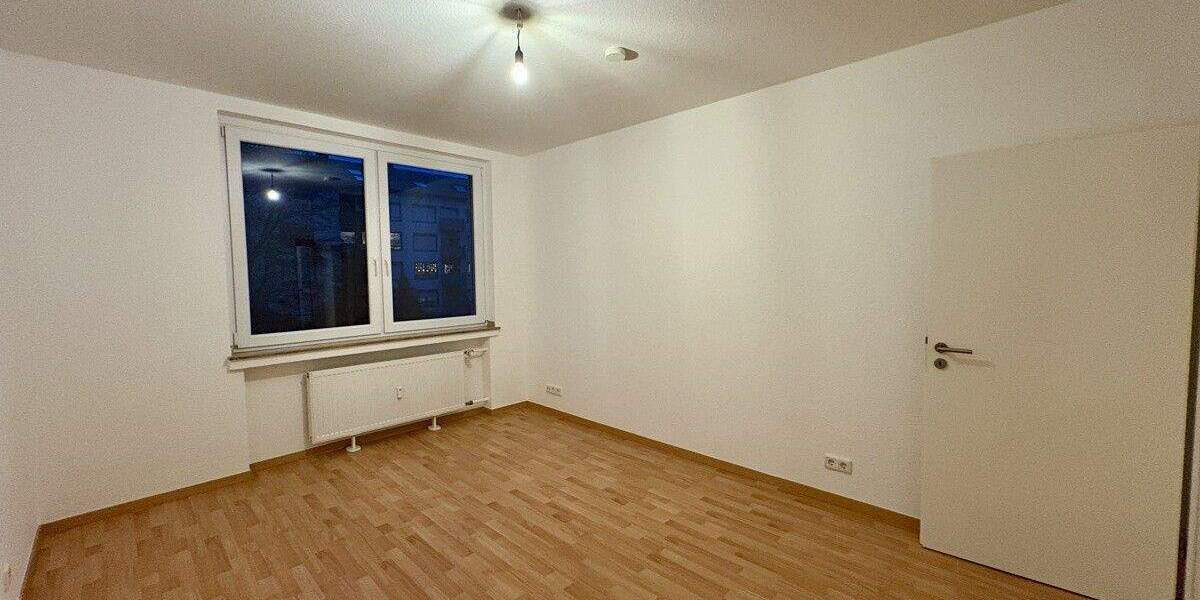Gemütliche 3-Zimmer-Wohnung mit Balkon in zentraler Lage von Krefeld-Hüls 3 zimmer