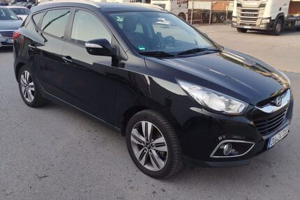 Hyundai ix35 178.000 km 8.500 € Duisburg 47055