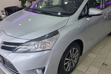 Toyota Verso 91.302 km 13.490 &euro; Recklinghausen 45661