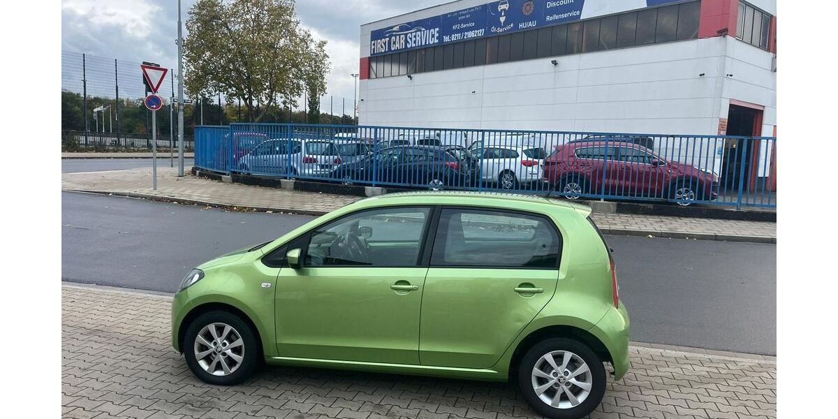 Skoda Citigo 110.598 km 5.799 &euro; Düsseldorf 40599