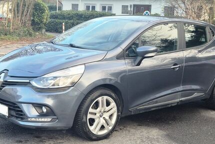 Renault Clio 65.000 km 7.500 &euro; Düsseldorf 40233