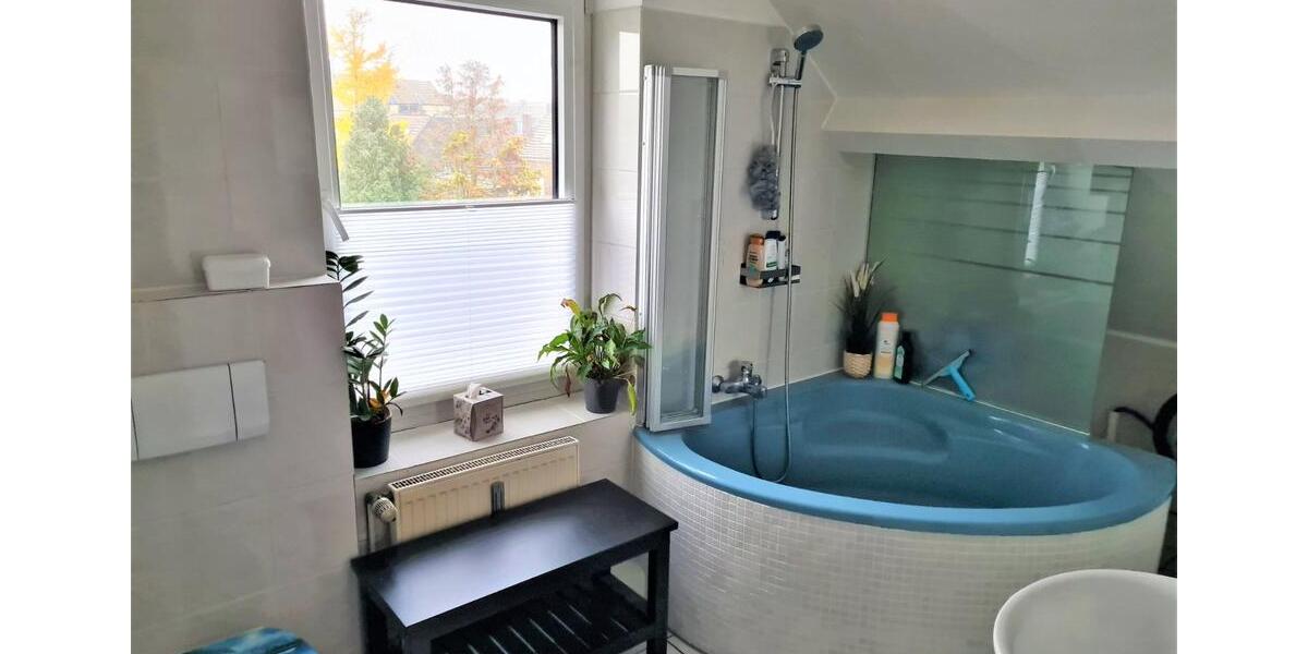 2-Zimmer Wohnung mit Küche, Waschmaschine und Loggia ab 01.02.26 2 zimmer