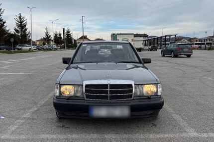 Mercedes-Benz 190 210.000 km 12.490 &euro; Moers 47441