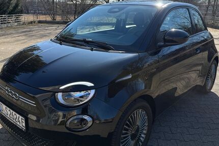 Fiat 500e 13.000 km 15.500 € düsseldorf 40231