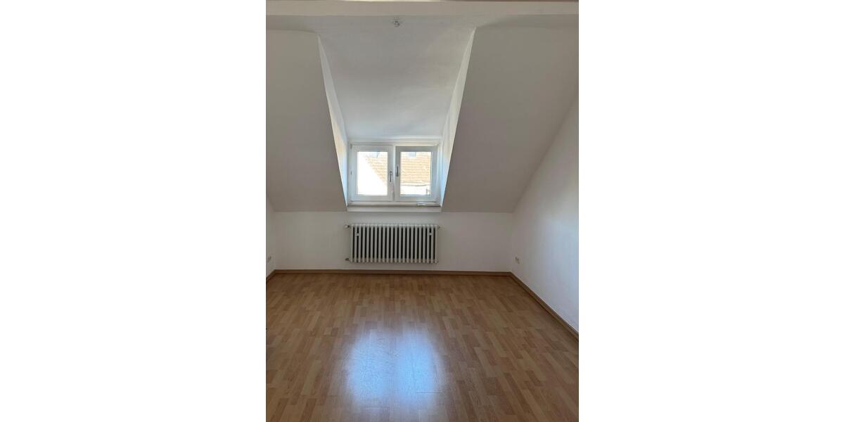 Maisonettenwohnung Essen Stadtbezirk VIII - 5 Zimmer, 140 m&sup2;, 1.190&euro; | Angebot:26329294