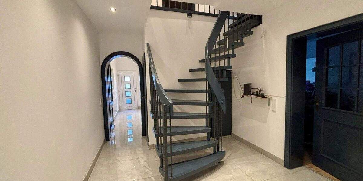 Reihenmittelhaus Krefeld Hüls - 4 Zimmer, 136 m&sup2;, 486.000&euro; | Angebot:25142664