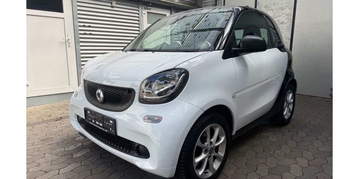 Smart ForTwo 89.000 km 9.400 &euro; Düsseldorf 40231