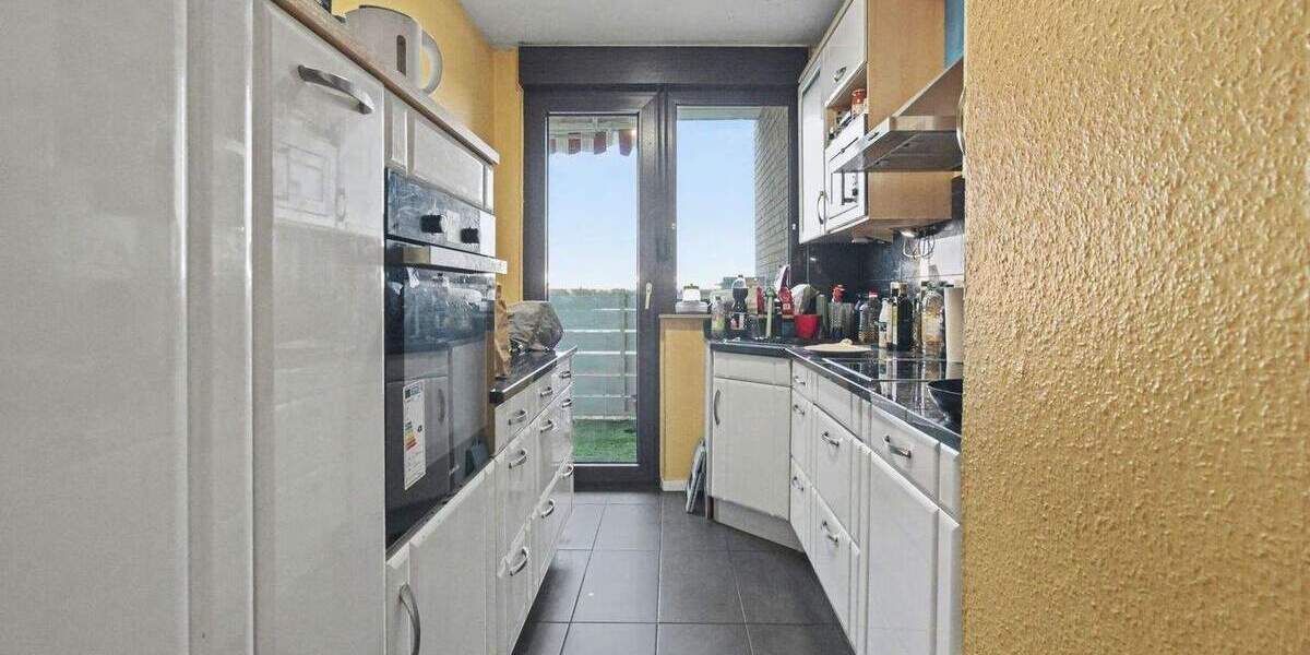 Attraktive 4-Zimmer-Wohnung mit 2 Balkonen auf der Sonnenseite 4 zimmer