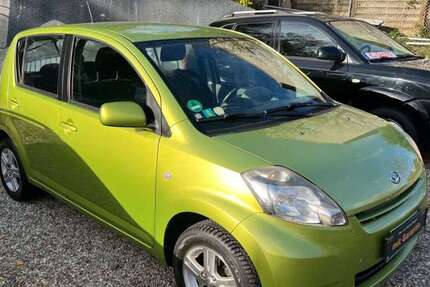 Daihatsu Sirion 130.000 km 1.999 € Essen 45147