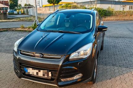 Ford Kuga 236.717 km 5.700 &euro; Duisburg 47166
