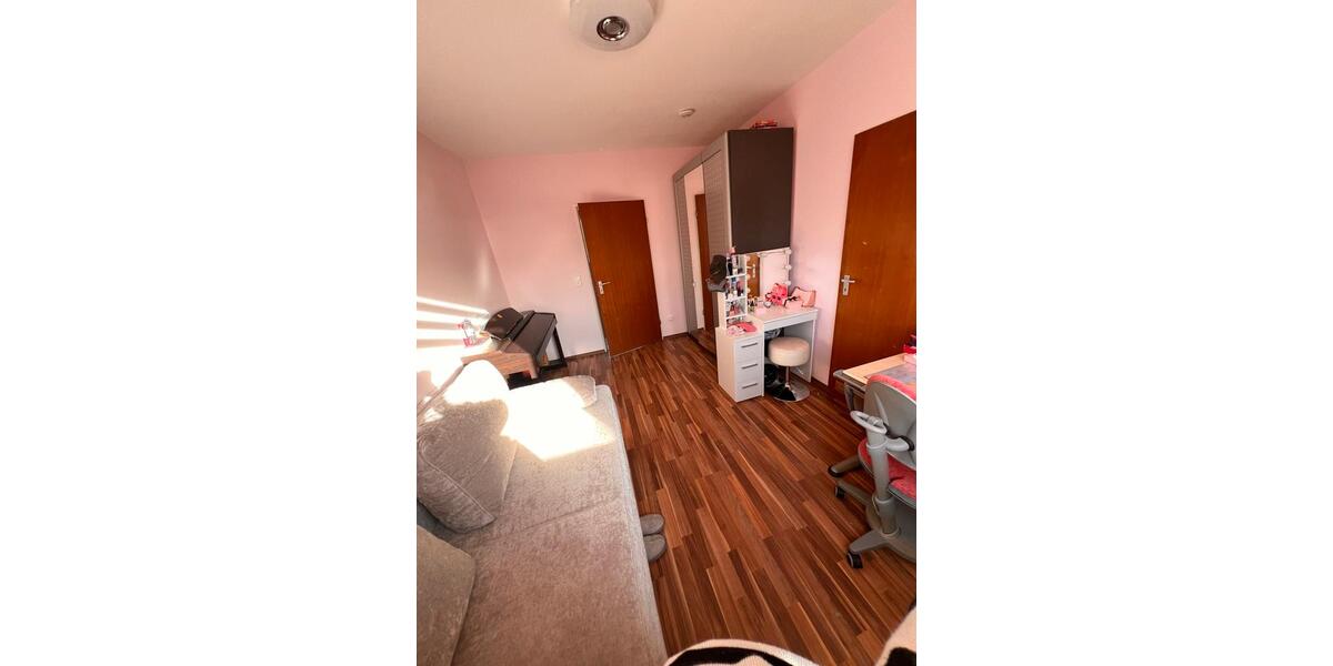 Helle 3,5-Zimmerwohnung mit EBK in RE-Hillerheide 3 zimmer