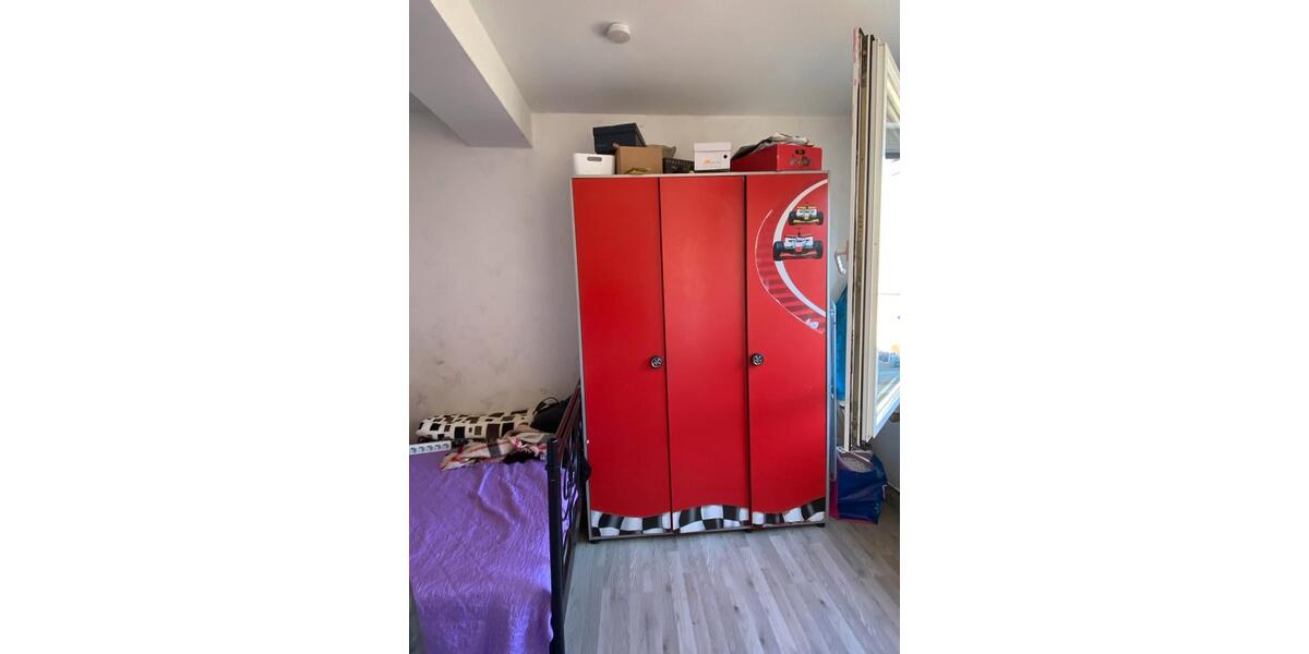 Erdgeschoßwohnung Krefeld Cracau - 4 Zimmer, 77 m&sup2;, 130.000&euro; | Angebot:26414886