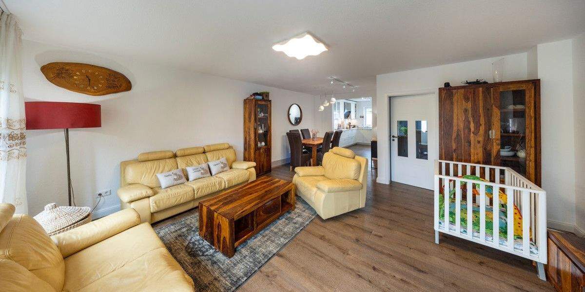 Reiheneckhaus mit 5 Zimmern und Garten in familienfreundlicher Lage von Osterath 5 zimmer