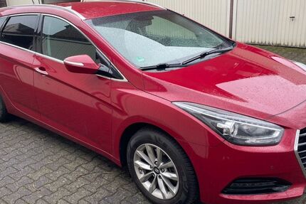 Hyundai i40 109.000 km 9.500 &euro; Duisburg 47166