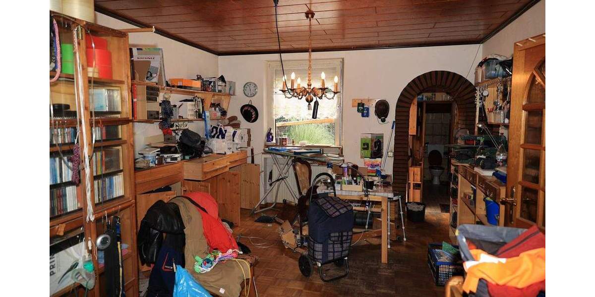 Reihenmittelhaus Duisburg Hochemmerich - 4 Zimmer, 72 m&sup2;, 122.000&euro; | Angebot:23335968