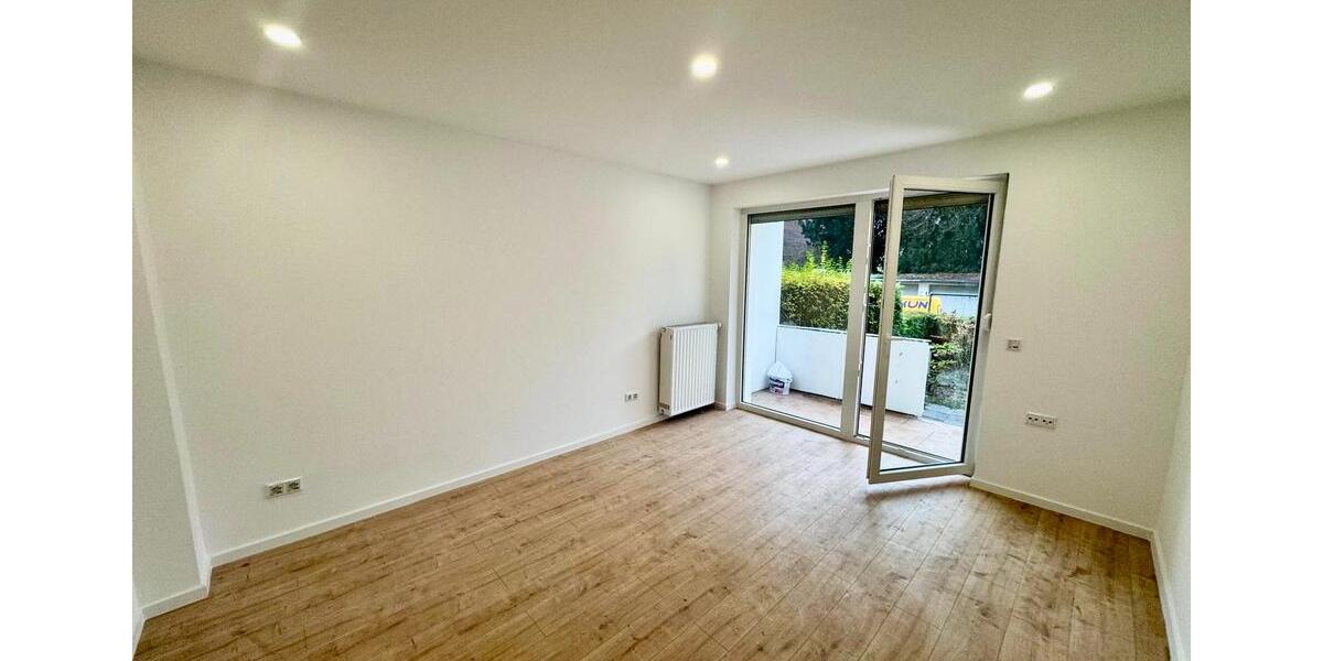 Wünsche werden wahr! 2 Zimmer Erdgeschoss Wohnung frisch saniert mit Balkon, Garten, Maxi Dusche und vieles mehr 2 zimmer