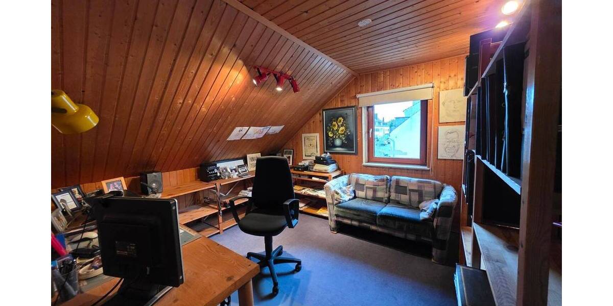 Geräumiges Familienhaus in Krefeld DießemLehmheide mit sonniger Terrasse 7 zimmer