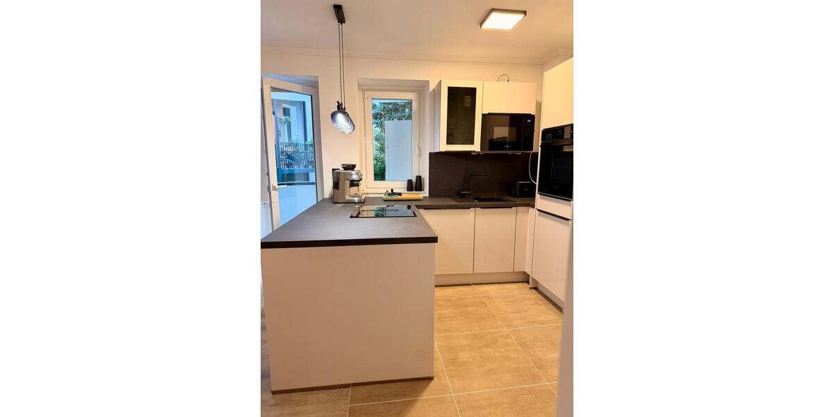 Top sanierte 2-Zimmer-Wohnung mit Balkon & Garage 2 zimmer