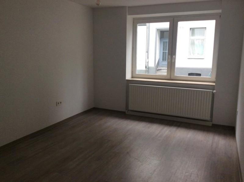 Komplett renoviert mit Dusche und in Altstadtnähe ! 2 zimmer