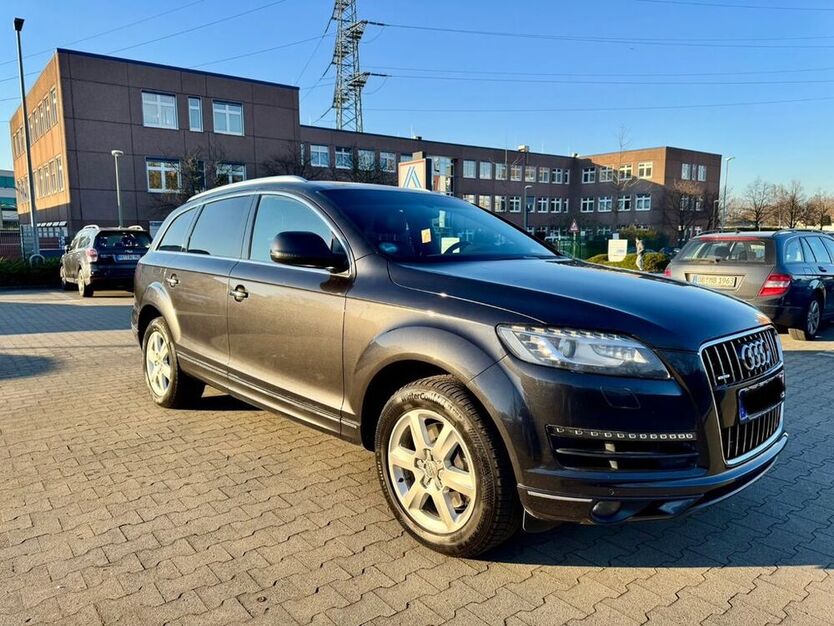 Q7