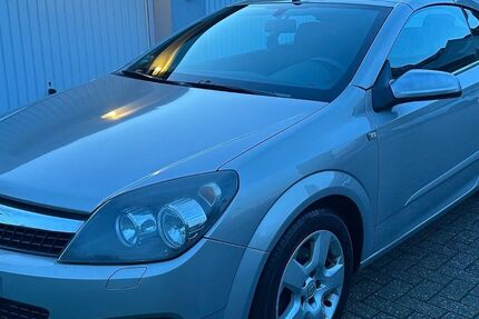 Opel Astra 212.500 km 2.149 &euro; Oberhausen 46049