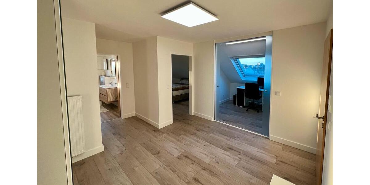 Dachgeschoßwohnung Voerde (Niederrhein) - 3 Zimmer, 78 m&sup2;, 740&euro; | Angebot:25294077