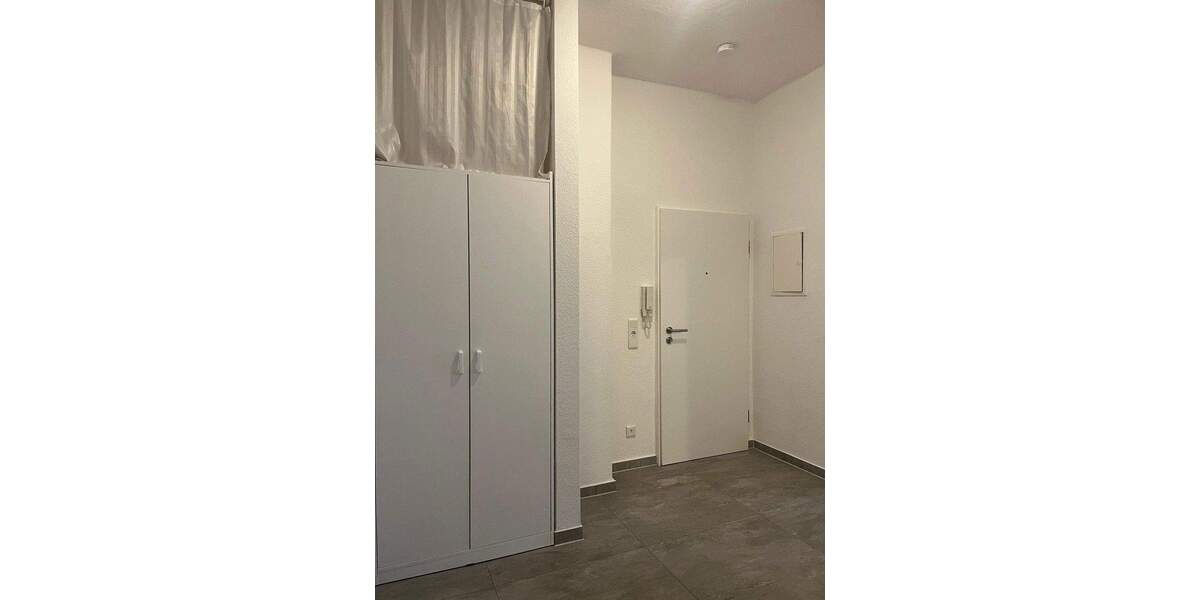 Erstklassige Lage am Rhein - Charmantes Altbauflair für Individualisten - teilmöbliert 2 zimmer