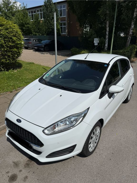 Ford Fiesta 121.060 km 6.999 € Essen 45133