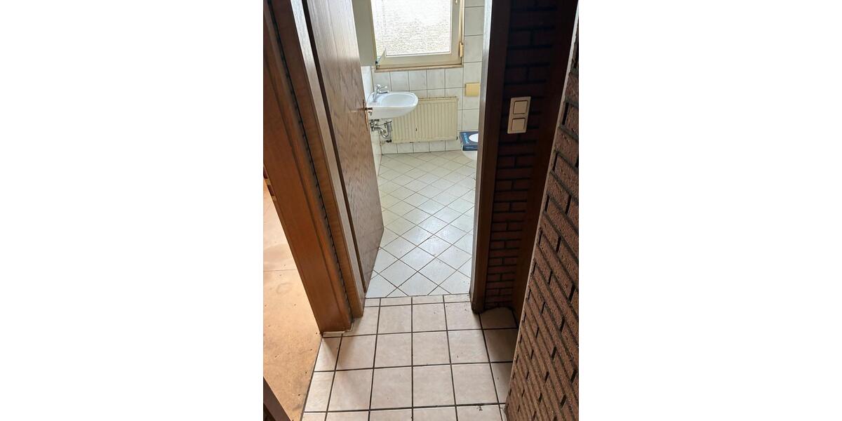 Doppelhaushälfte Dinslaken Hiesfeld - 10 Zimmer, 80 m&sup2;, 375.000&euro; | Angebot:27437891