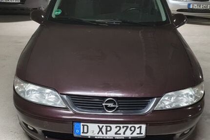 Opel Vectra 196.144 km 999 &euro; Düsseldorf 40470