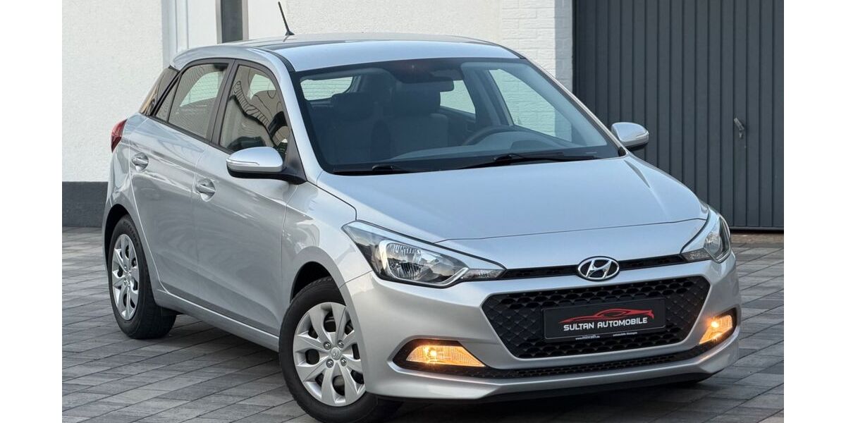 Hyundai i20 41.737 km 8.600 &euro; Moers 47447