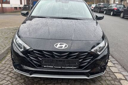 Hyundai i20 5.438 km 15.999 &euro; Gelsenkirchen 45879
