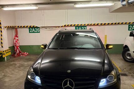 Mercedes-Benz C 250 322.000 km 6.000 &euro; Düsseldorf 40211