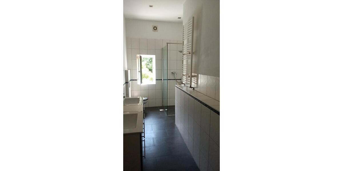 Etagenwohnung Velbert Velbert-Mitte - 3 Zimmer, 100 m&sup2;, 800&euro; | Angebot:26476732