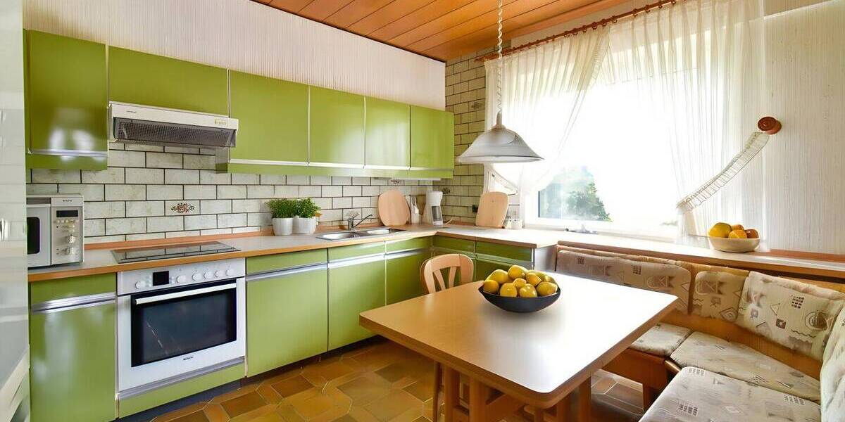 Massives, flexibel nutzbares 2-FH mit 176m² WFL & großer ausgebauter Nutzfläche + EEK D in Buchholz 6 zimmer