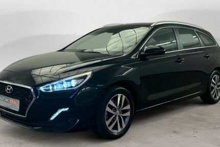 Hyundai i30 52.542 km 16.589 &euro; Moers 47445