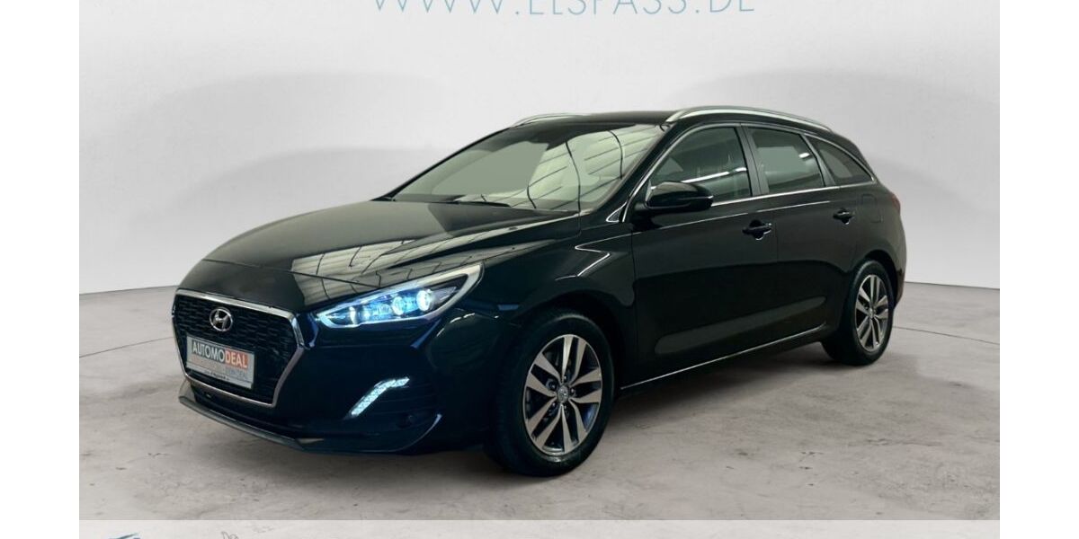 Hyundai i30 52.542 km 16.589 &euro; Moers 47445